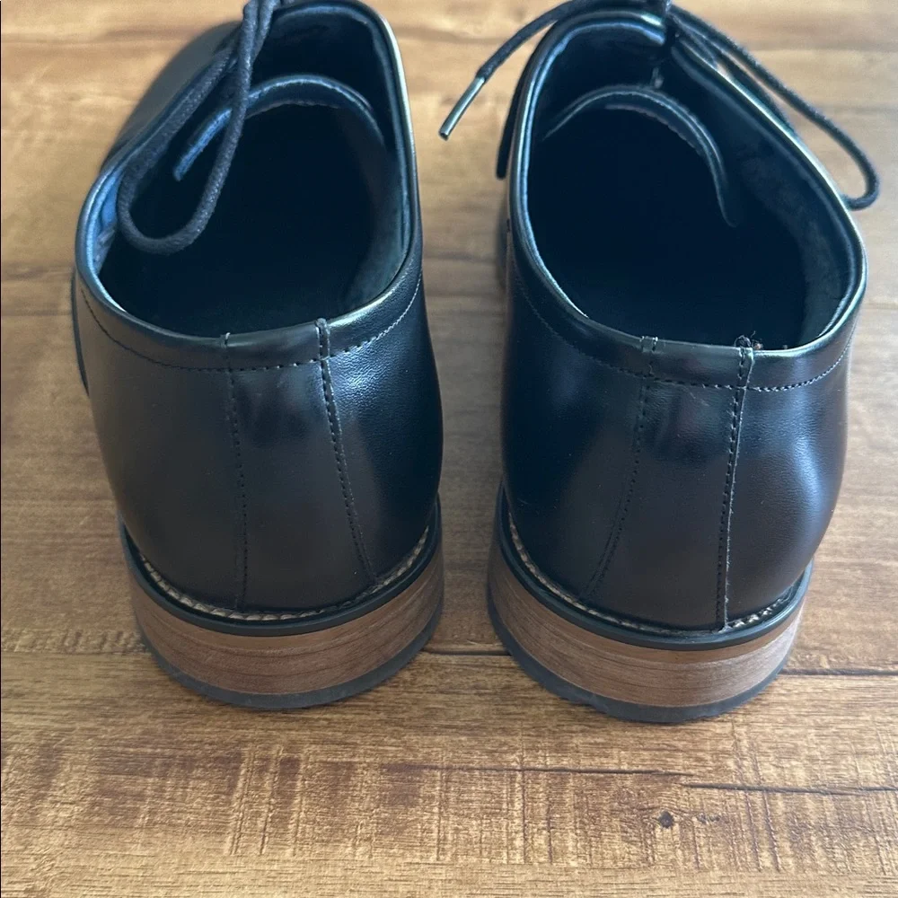 Bruno Marc Men's Lace Up Dress Shoes Size 10.5